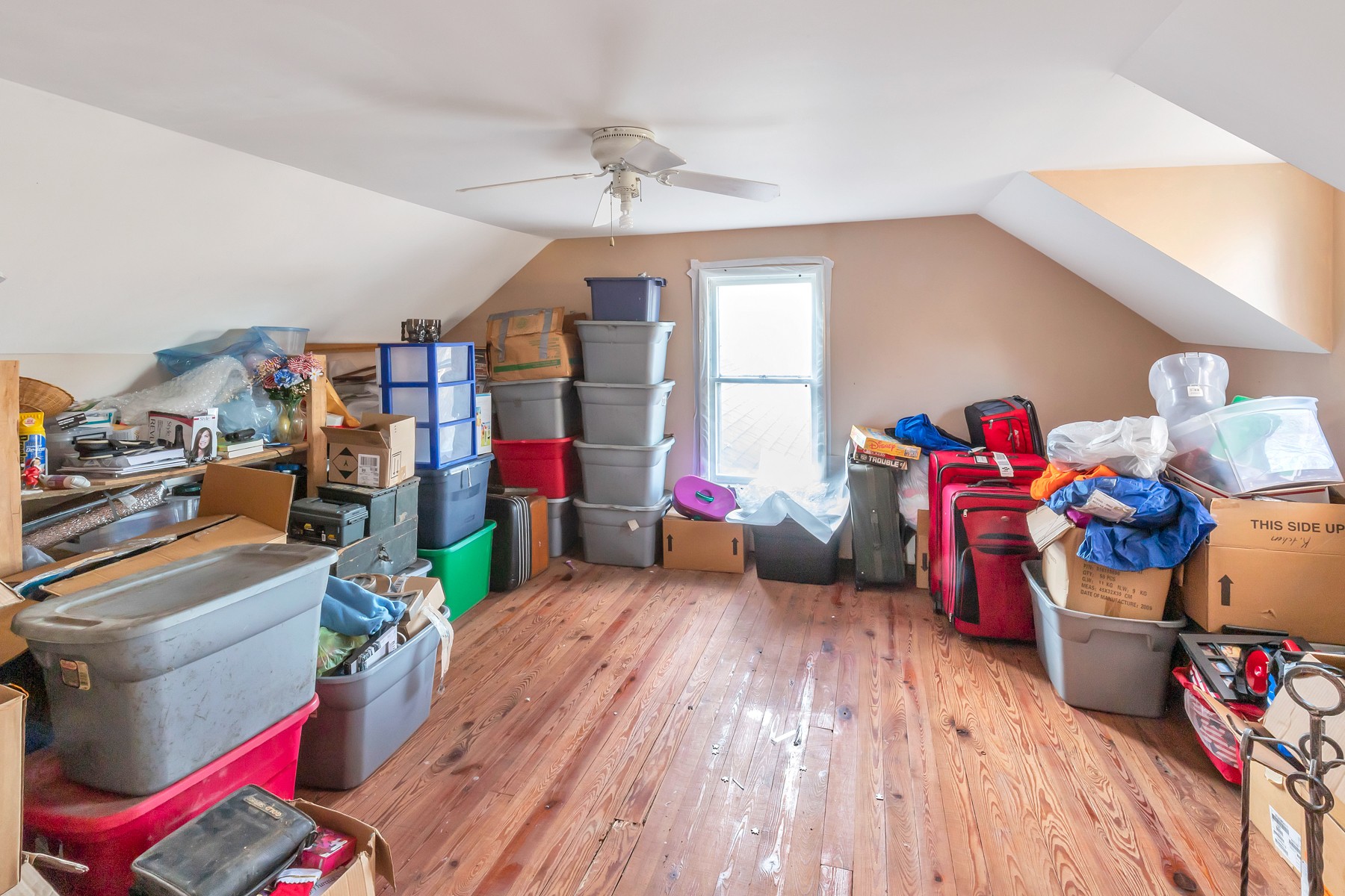 5970 South Lamont Road Springfield, TN 37172 - Photo 15 of 15 a children room with toys and a wooden floors