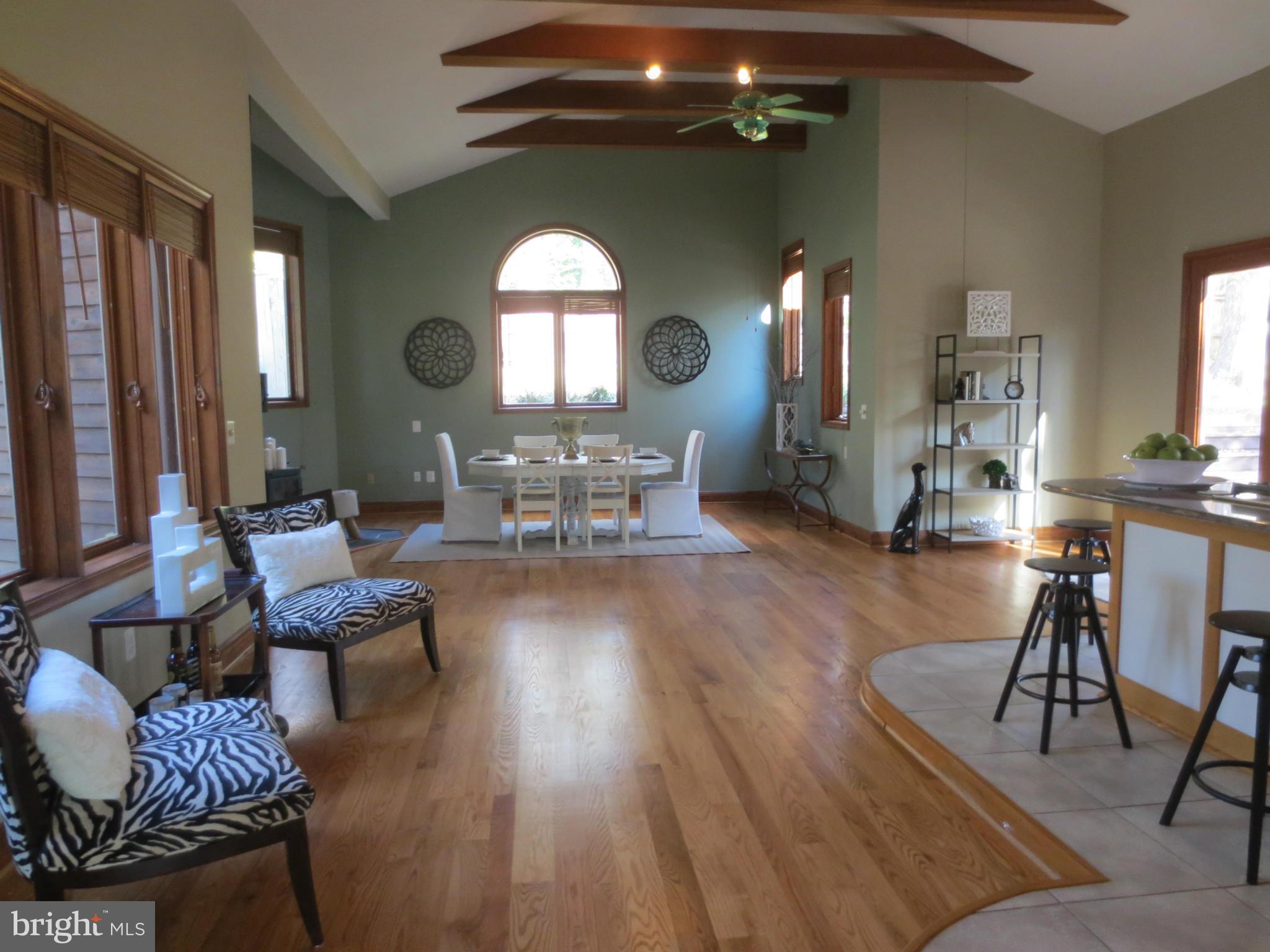 1305 Gahant Road Alexandria, VA 22308 - Photo 11 of 30 Interior (General)