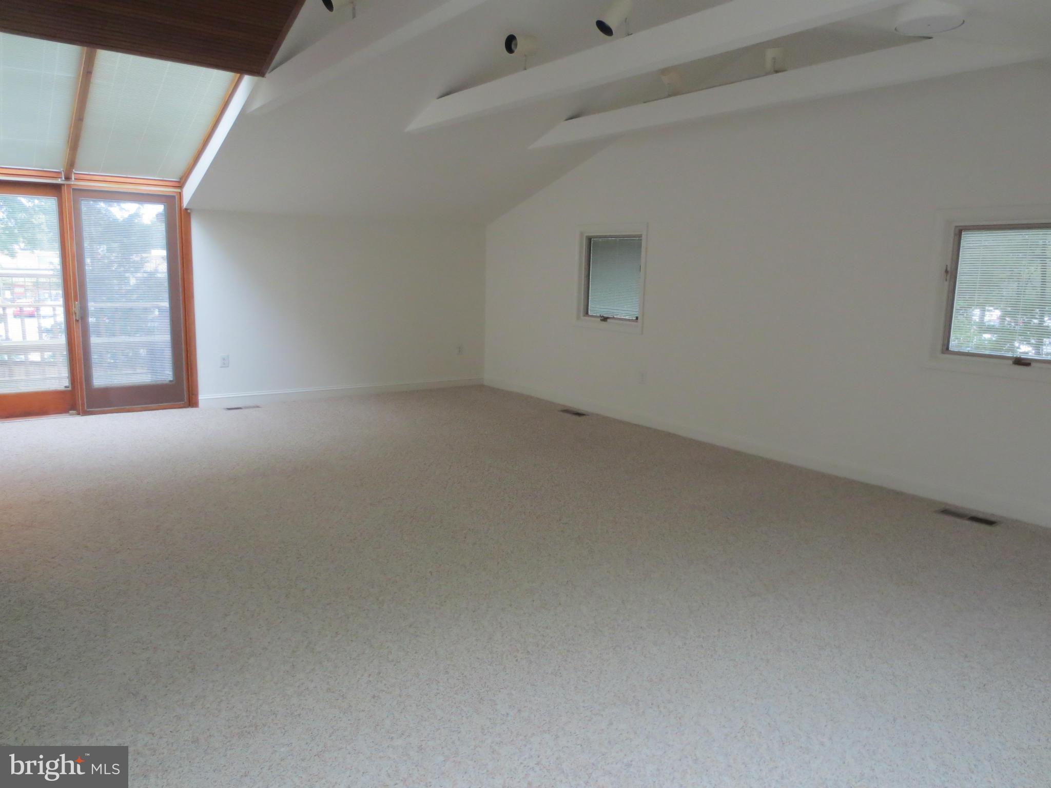 1305 Gahant Road Alexandria, VA 22308 - Photo 20 of 30 Bedroom (Master)