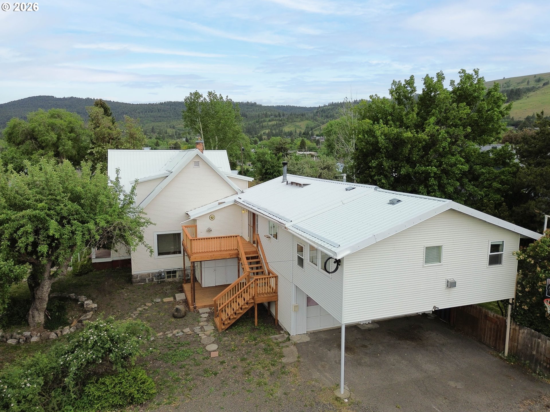 1002 3rd Street La Grande, OR 97850 - Photo 2 of 40 Drone View/UAV