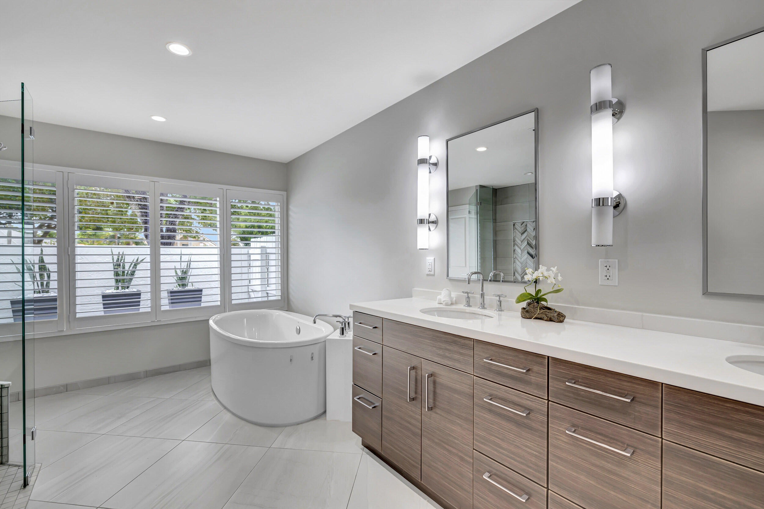 10714 Kirkaldy Lane Boca Raton, FL 33498 - Photo 11 of 33 Master Bath