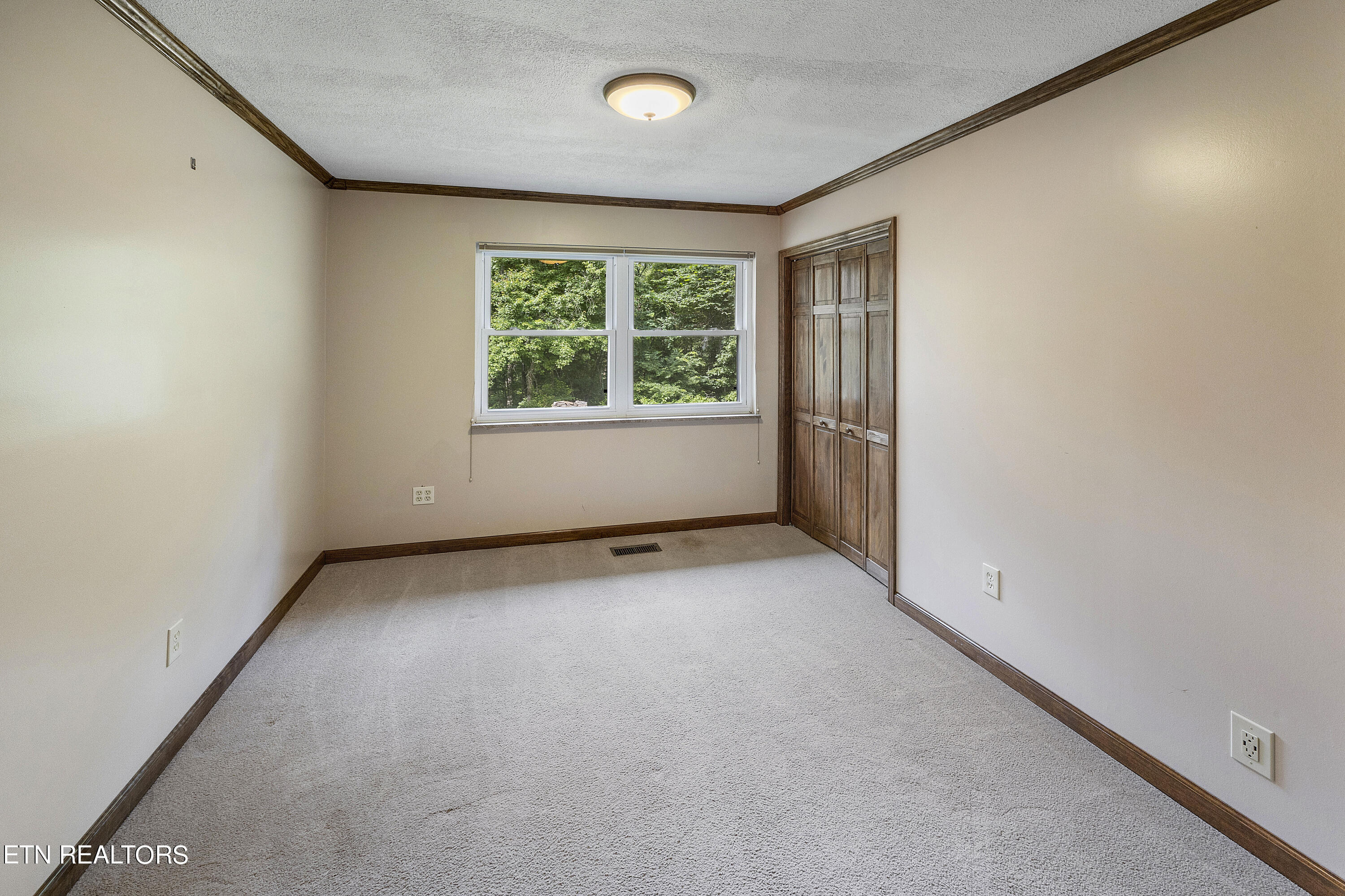 264 Sherwood Road Powell, TN 37849 - Photo 14 of 28 L40A7286