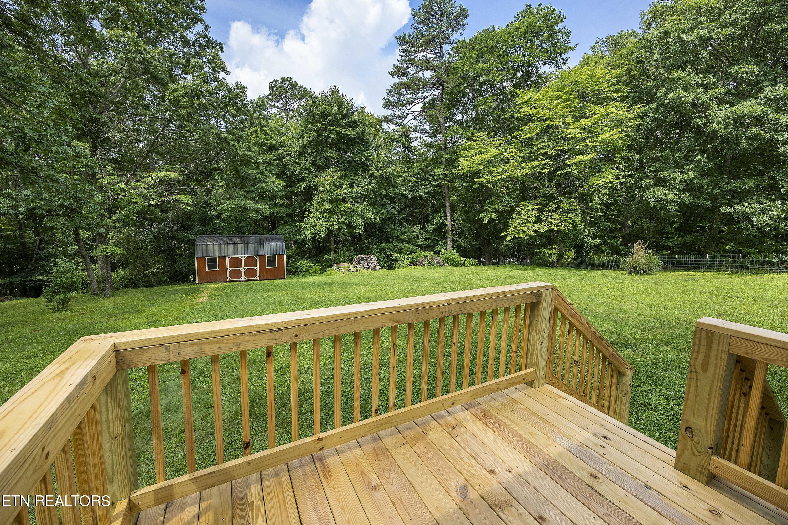 264 Sherwood Road Powell, TN 37849 - Photo 23 of 28 L40A7316