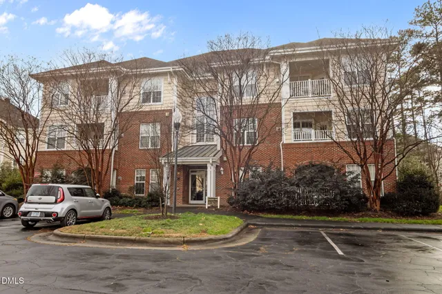 $300,000 | 1331 Arborgate Circle, Chapel Hill, NC 27514