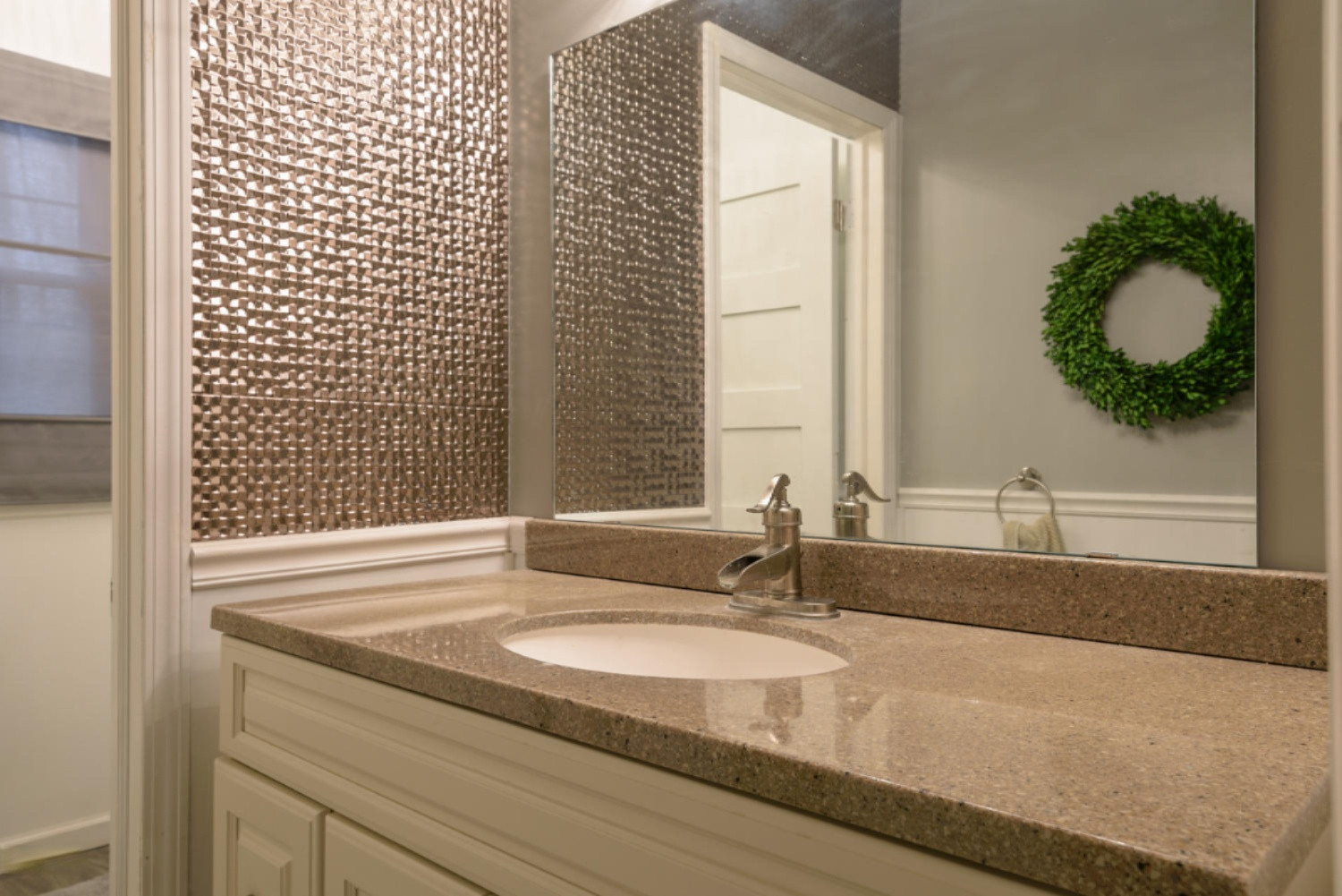 7579 Hunters Ridge Drive Kalamazoo, MI 49009 - Photo 9 of 40 Hunters_Ridge_Dr_7579_Kalamazoo_49009-30