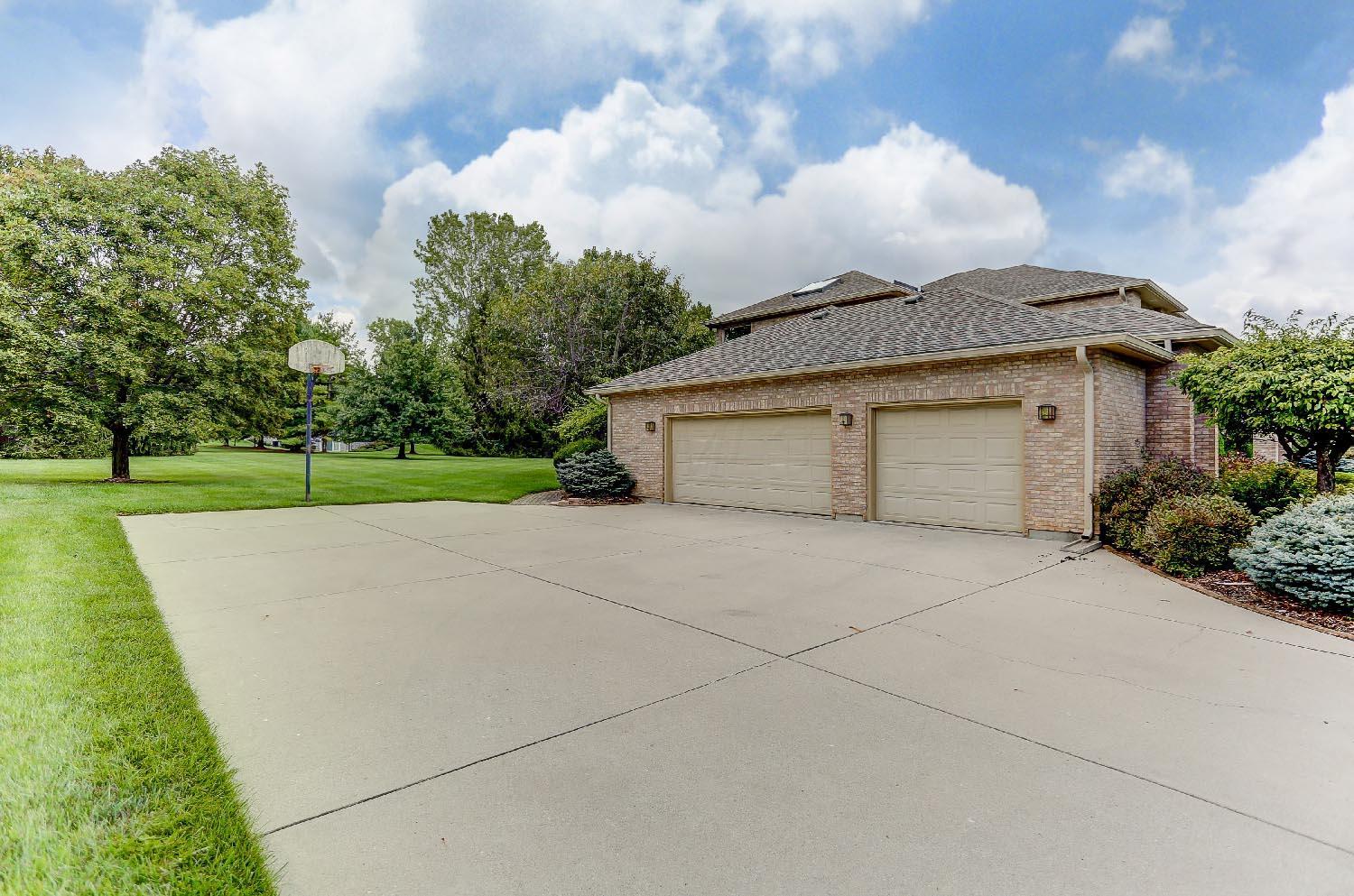 2682 Ballydoyle Drive Springfield, OH 45503 - Photo 33 of 34