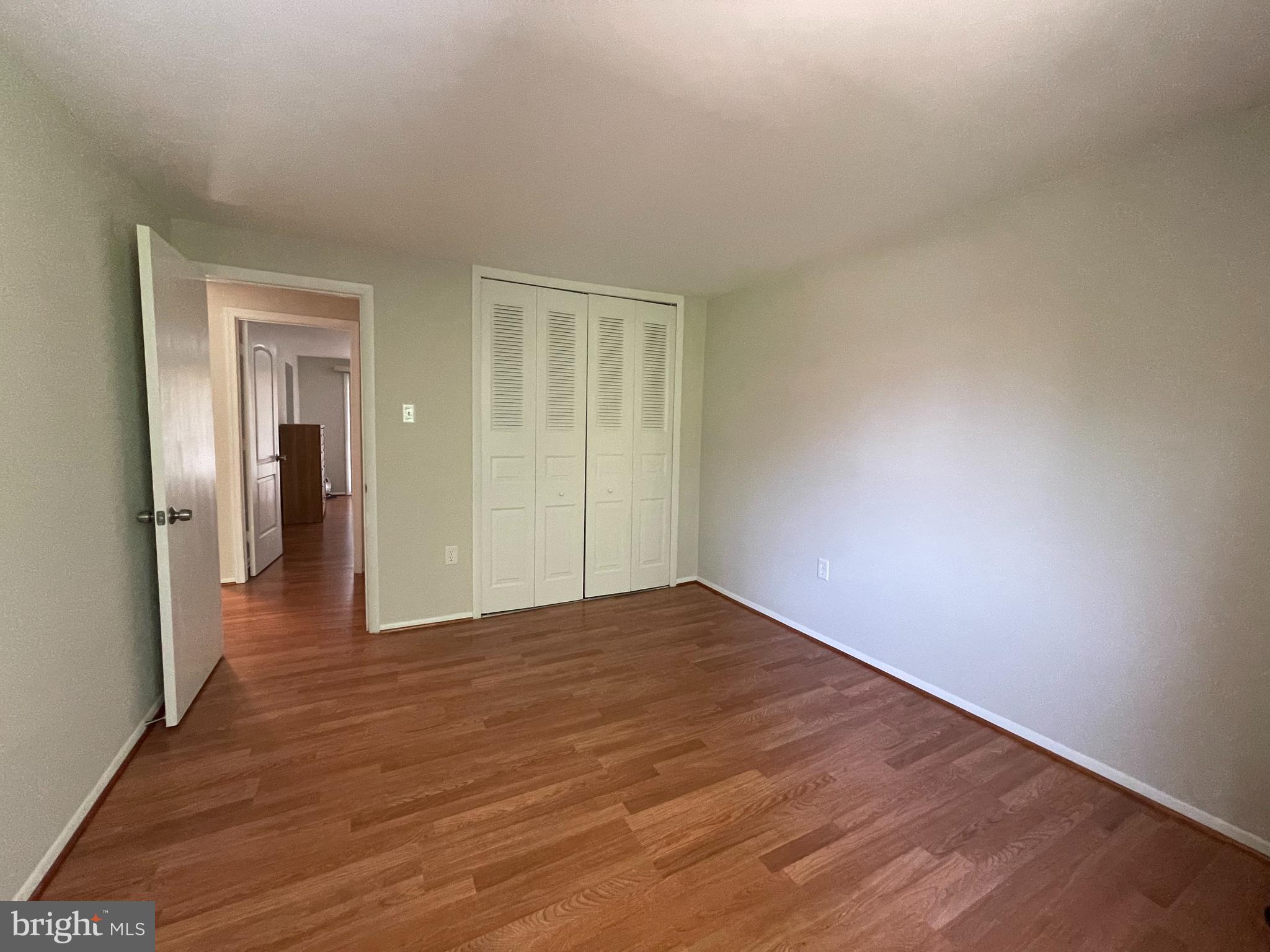 22 Howard Place Sterling, VA 20164 - Photo 11 of 18