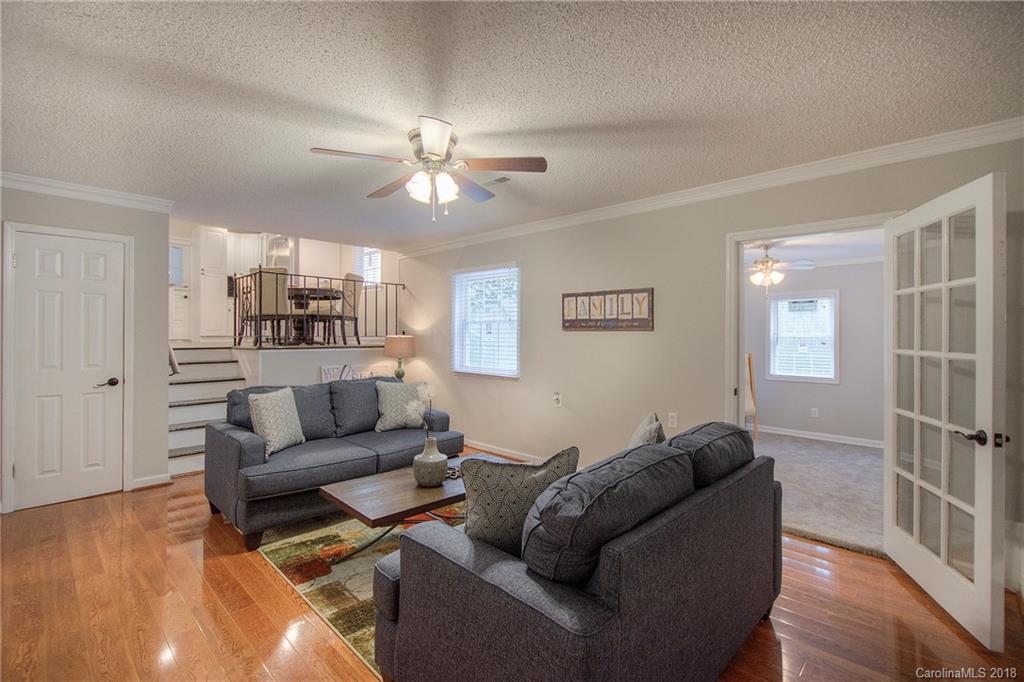 853 Log Cabin Road Charlotte, NC 28213 - Photo 16 of 28 Gallery Image 16