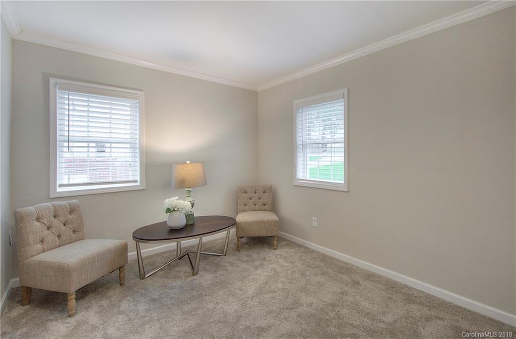 853 Log Cabin Road Charlotte, NC 28213 - Photo 19 of 28 Gallery Image 19