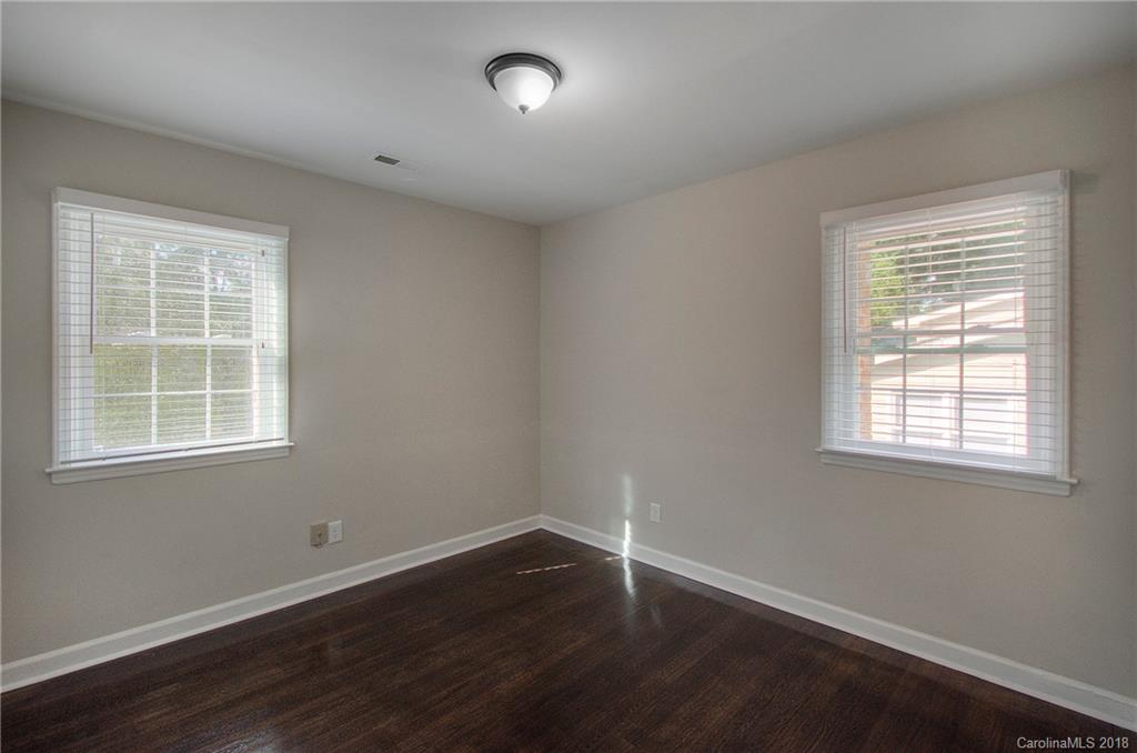 853 Log Cabin Road Charlotte, NC 28213 - Photo 21 of 28 Gallery Image 21