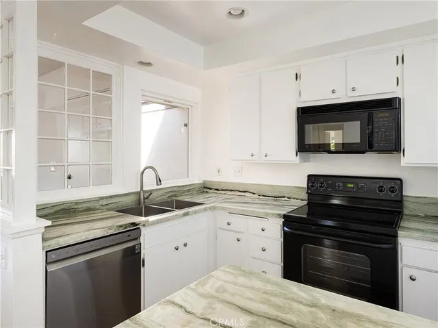 $3,450 | 5917 Armaga Spring Road, Unit H, Rancho Palos Verdes, CA 90275