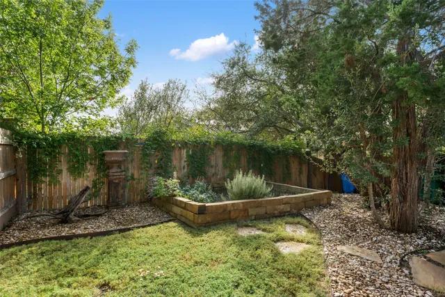 $625,000 | 503 Meadowlark Street, Unit A, Lakeway, TX 78734