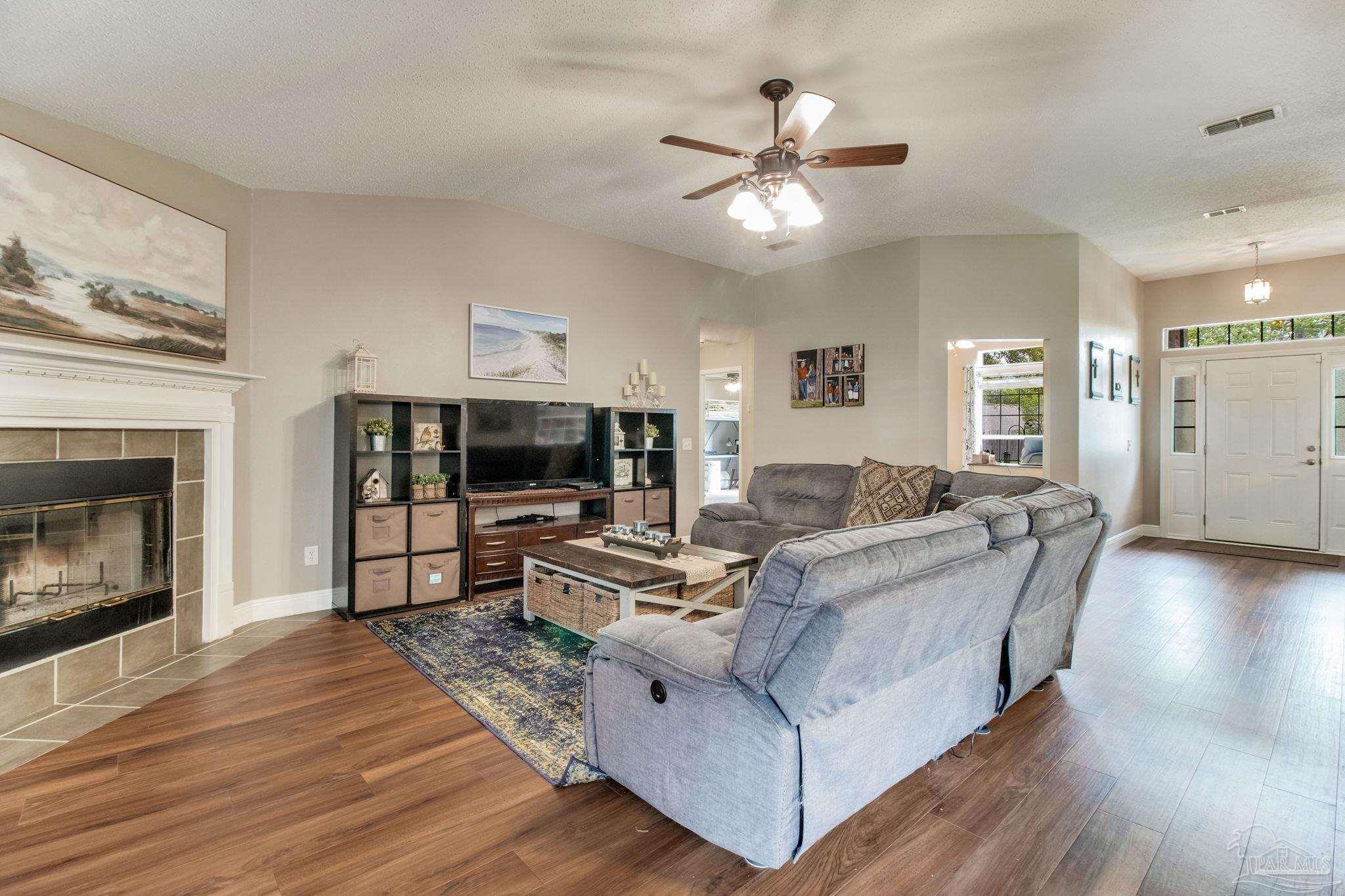 2272 Liberty Loop Road Cantonment, FL 32533 - Photo 8 of 41 Gallery Image 8