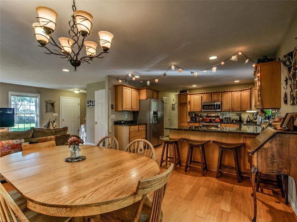 76 Parsons Road Norway, ME 04268 - Photo 6 of 33 Nice open flow to this home. Great...