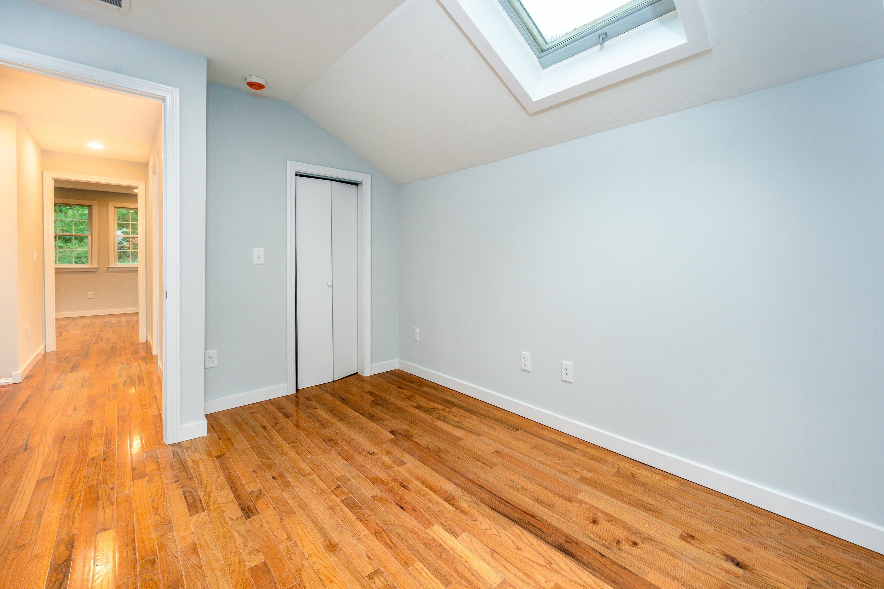 432 Skunknet Road Centerville, MA 02632 - Photo 10 of 18 3rdbederoom2