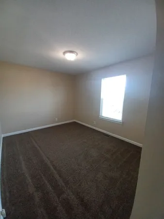 $1,095 | 920 Van Buren Avenue, Oak Grove, KY 42262