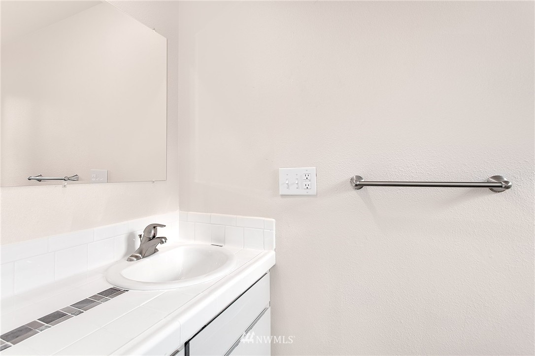 903 North 29th Street Renton, WA 98056 - Photo 11 of 25 Gallery Image 11
