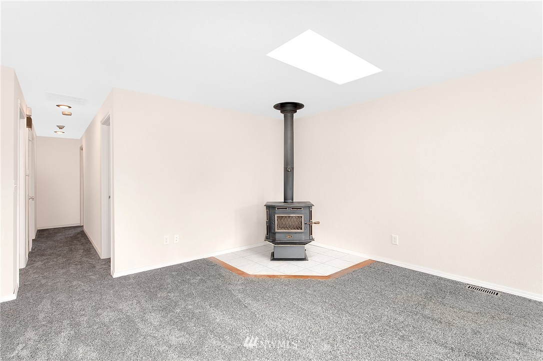 903 North 29th Street Renton, WA 98056 - Photo 3 of 25 Gallery Image 3