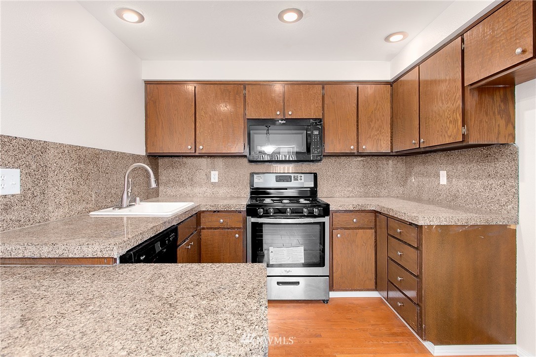 903 North 29th Street Renton, WA 98056 - Photo 9 of 25 Gallery Image 9