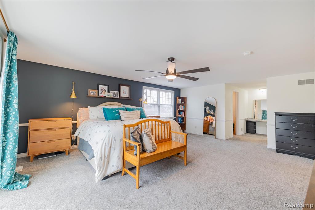 18057 Meridian Road Grosse Ile, MI 48138 - Photo 25 of 64 Gallery Image 25