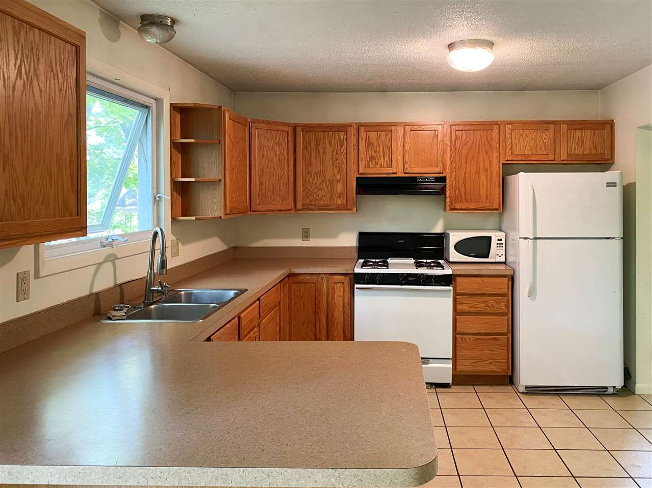 1177 Dyer Lake Road Traverse City, MI 49685 - Photo 17 of 29 1891544-16.JPG