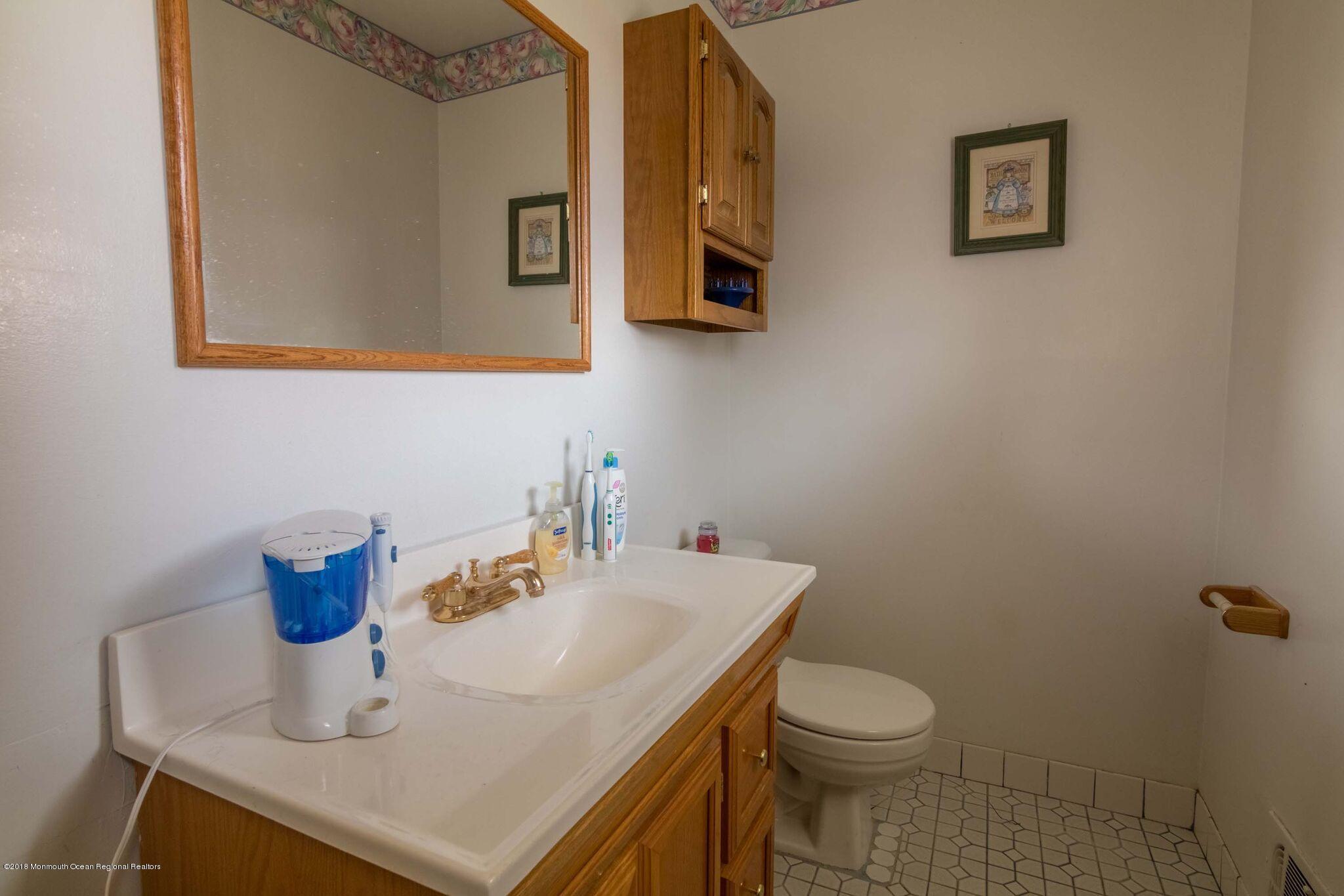 8 Tralee Road Hazlet, NJ 07730 - Photo 14 of 20 8 Tralee Rd - Half Bath