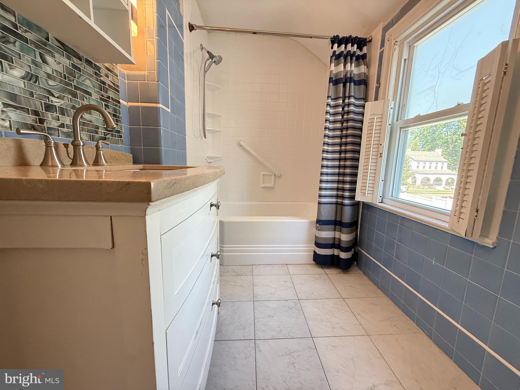 210 Kuser Road Hamilton, NJ 08619 - Photo 12 of 21