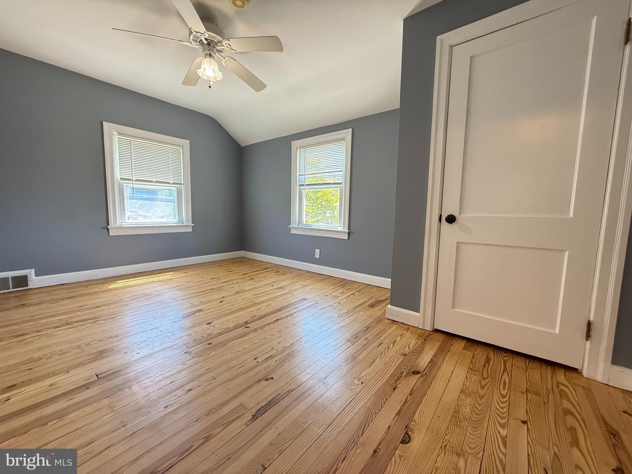 210 Kuser Road Hamilton, NJ 08619 - Photo 14 of 21