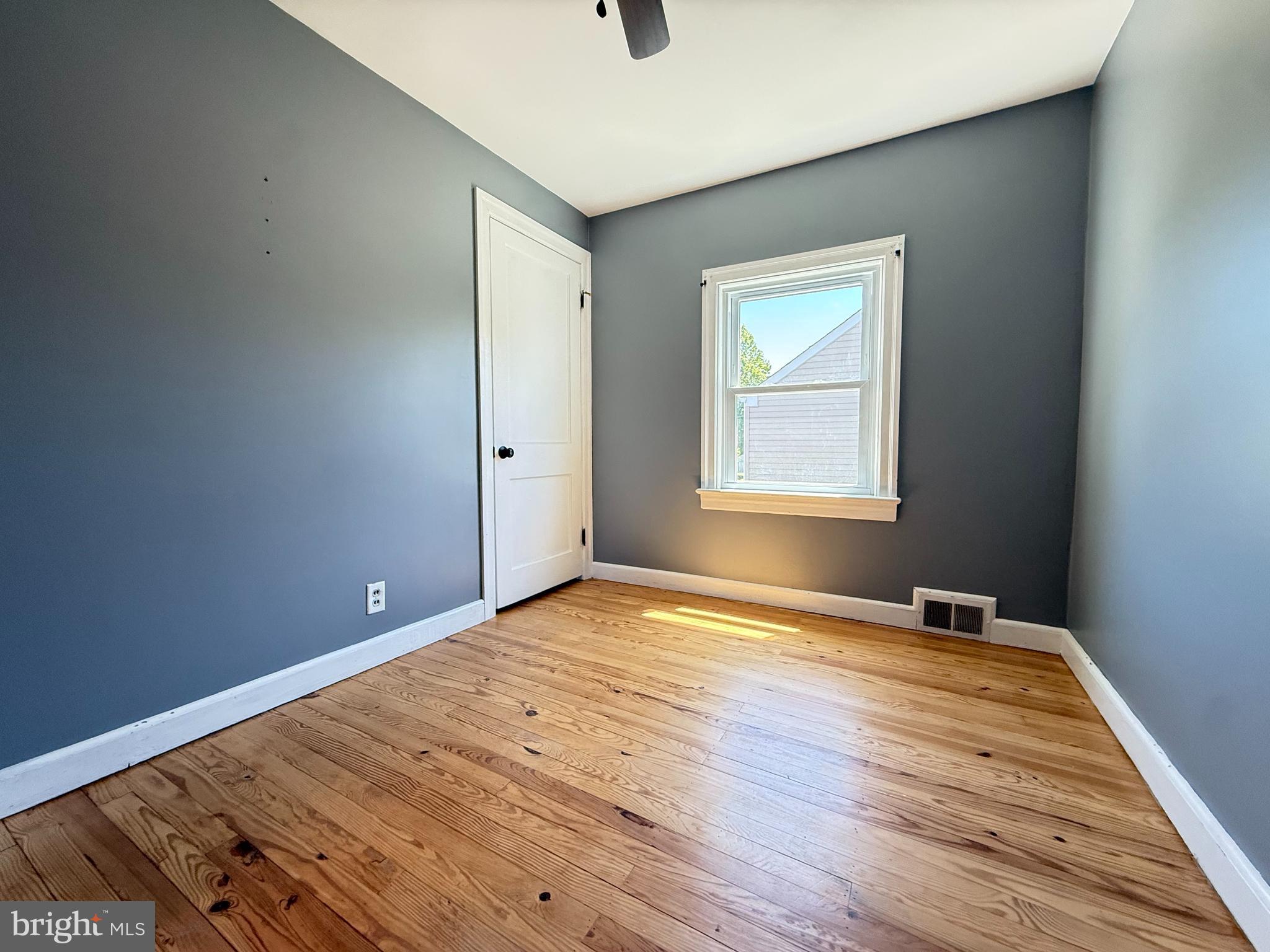 210 Kuser Road Hamilton, NJ 08619 - Photo 15 of 21