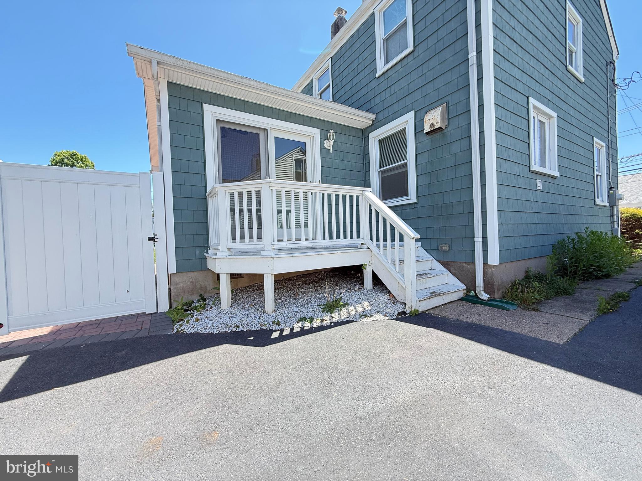 210 Kuser Road Hamilton, NJ 08619 - Photo 16 of 21