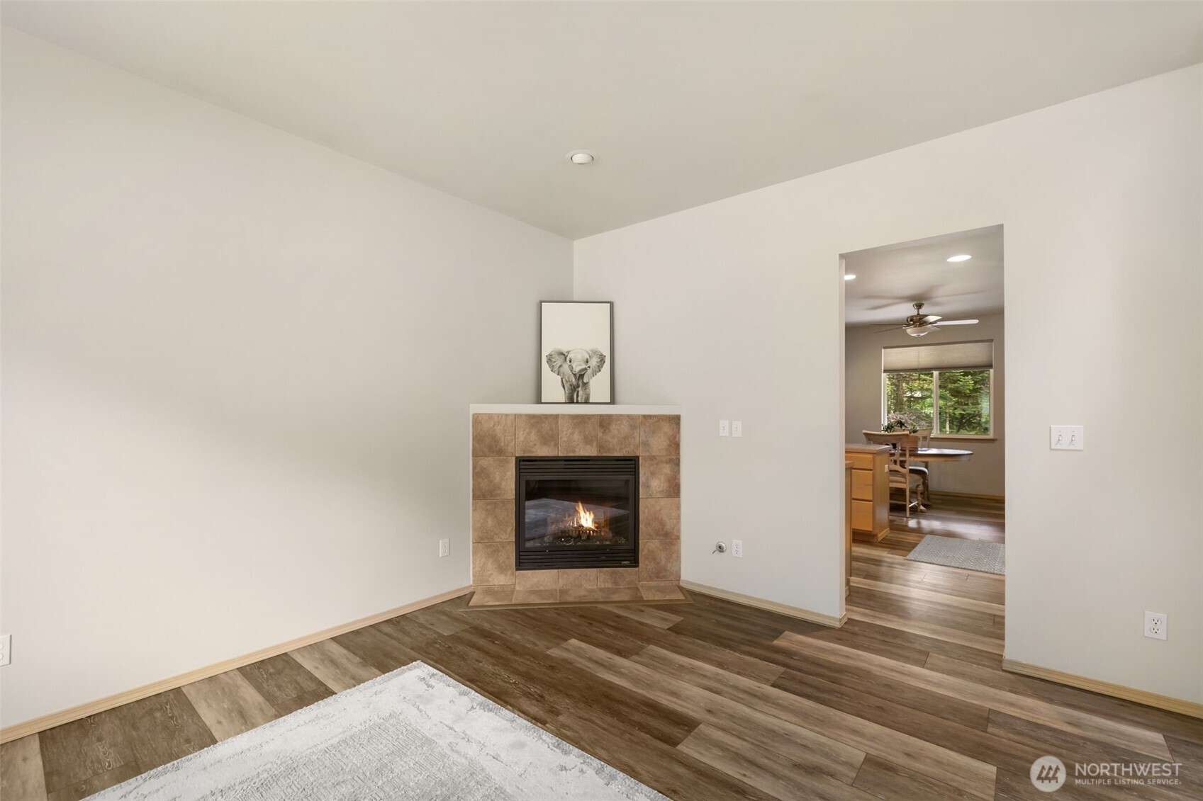 5056 Southwest Lake Helena Road Port Orchard, WA 98367 - Photo 9 of 40 Gallery Image 9