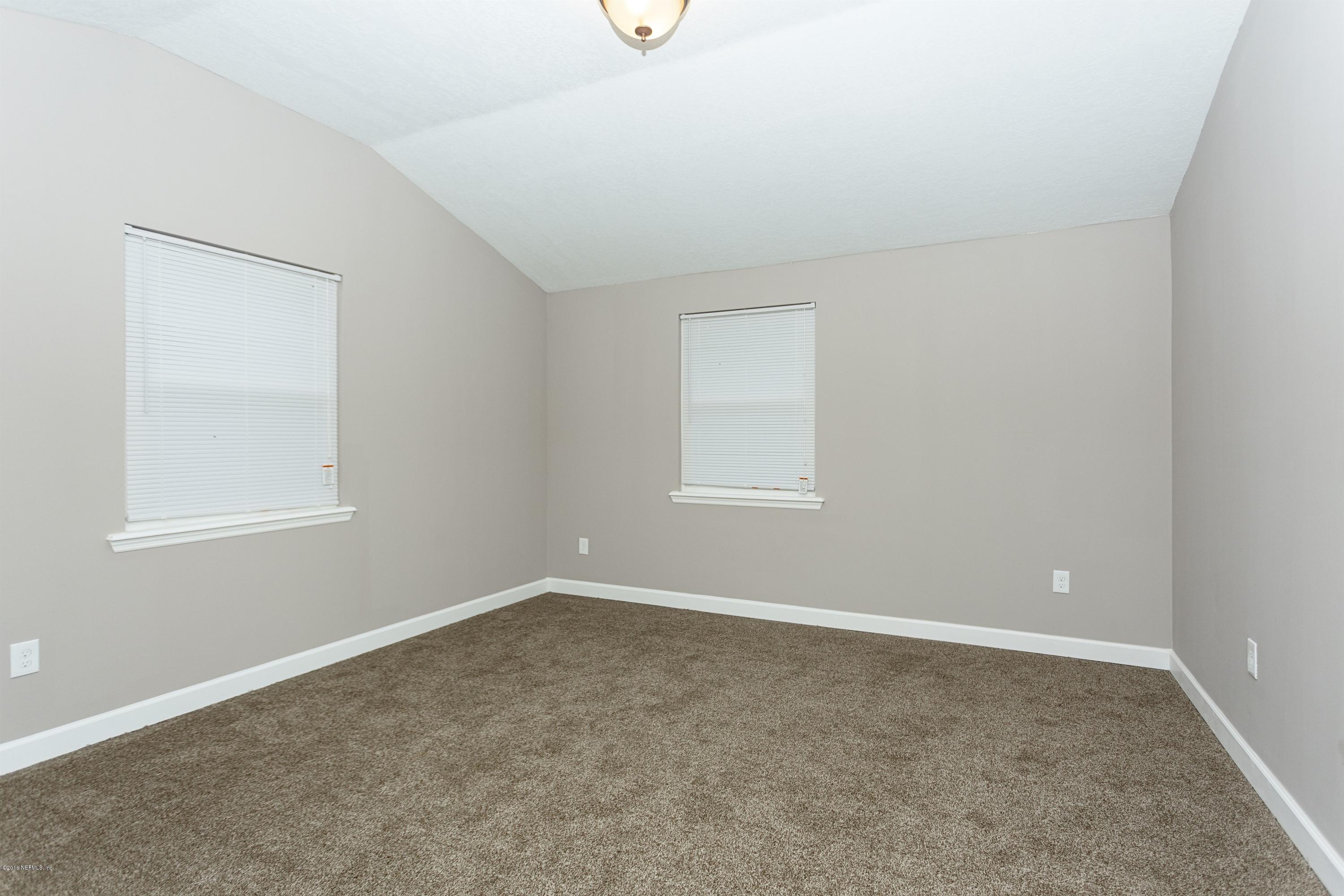 44 Middle Road Jacksonville, FL 32254 - Photo 11 of 21 011_Master Bedroom