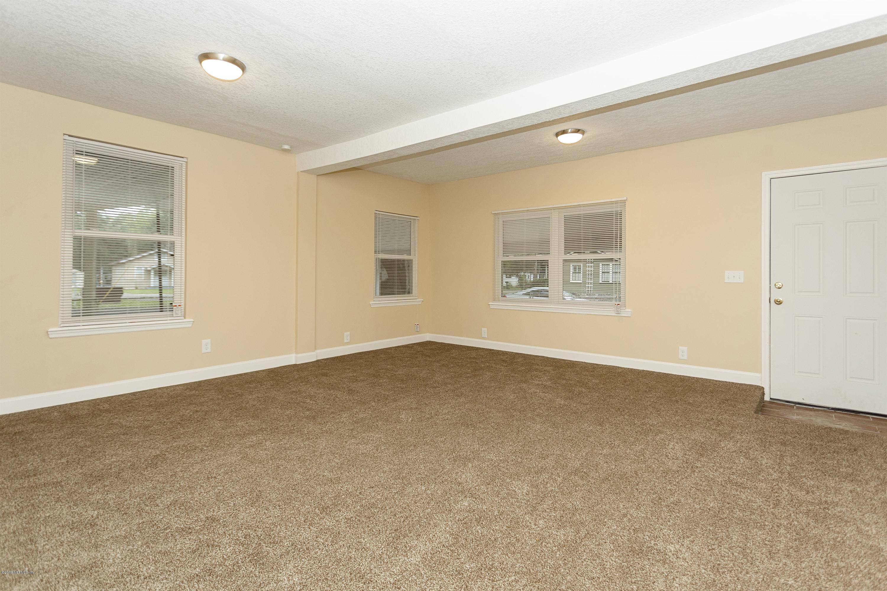 44 Middle Road Jacksonville, FL 32254 - Photo 2 of 21 002_Living & Dining Room