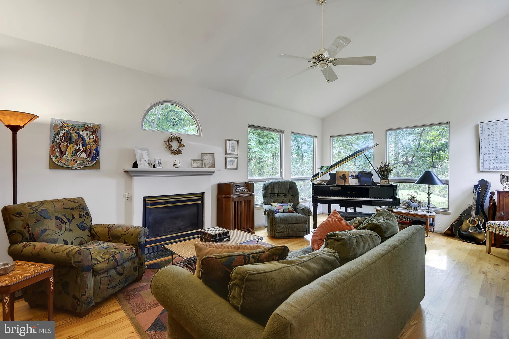116 Stonegate Drive Silver Spring, MD 20905 - Photo 10 of 30 A wonderful Music Room