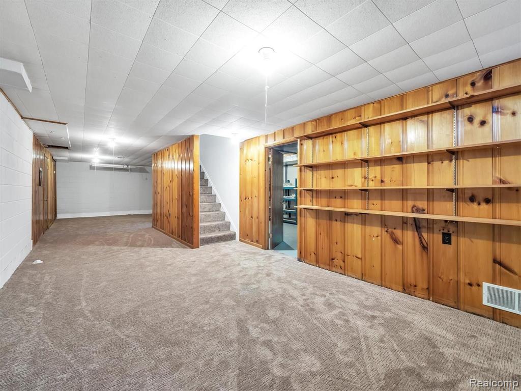 18551 Riverside Drive Beverly Hills, MI 48025 - Photo 47 of 58