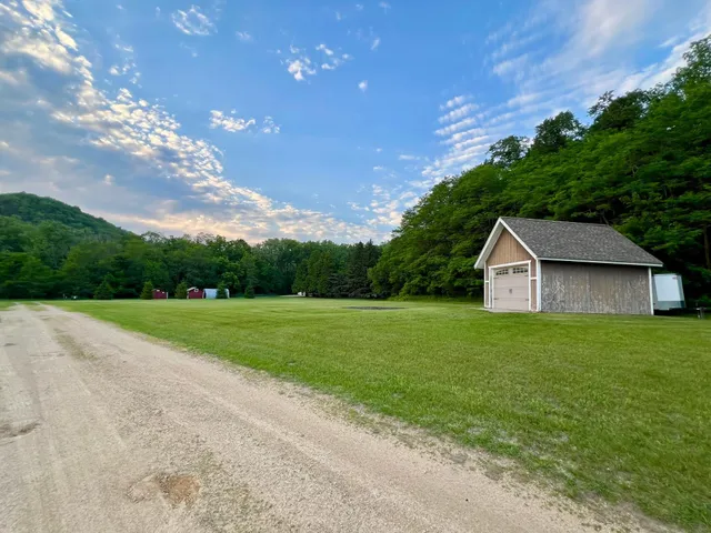 $115,000 | 35 Stockholm Wi 54769, Stockholm, WI 54769