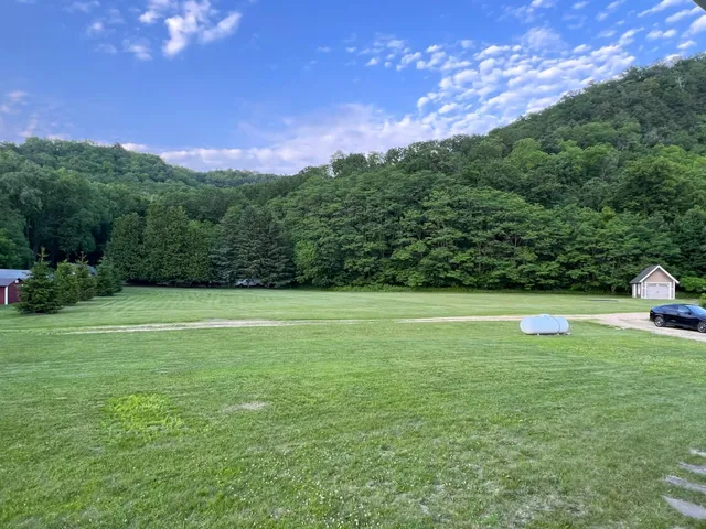 $115,000 | 35 Stockholm Wi 54769, Stockholm, WI 54769