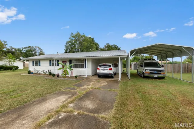 $115,000 | 39344 East Sue Drive, Malden, MO 63863