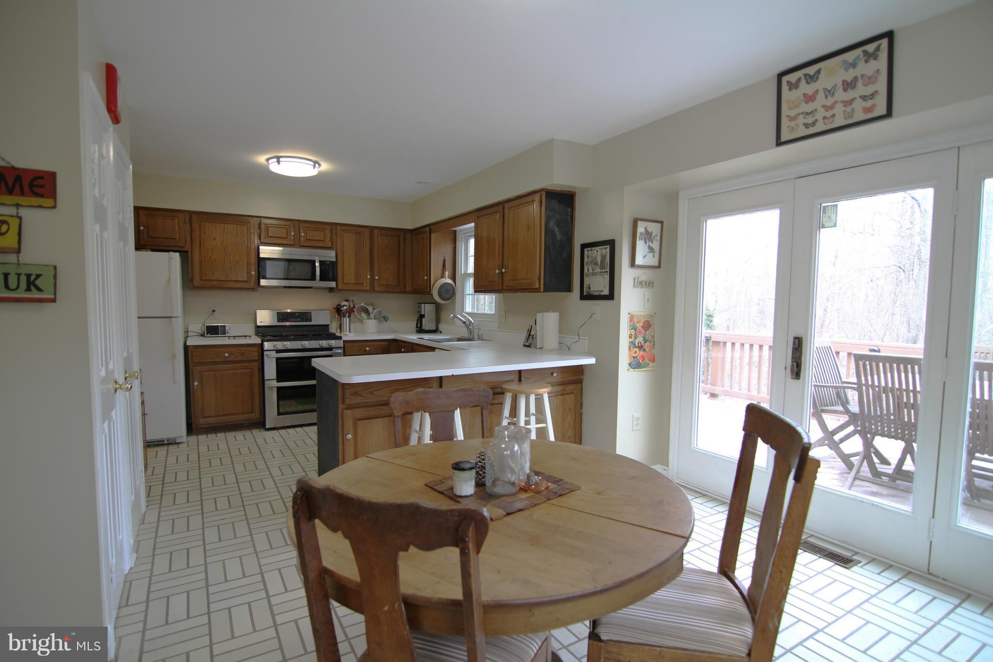 6801 Wild Rose Court Springfield, VA 22152 - Photo 5 of 15 Kitchen