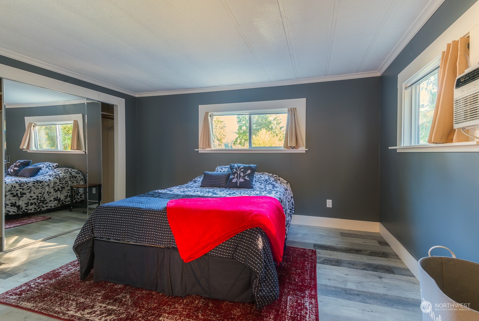18 Kingsway West Bremerton, WA 98312 - Photo 16 of 32