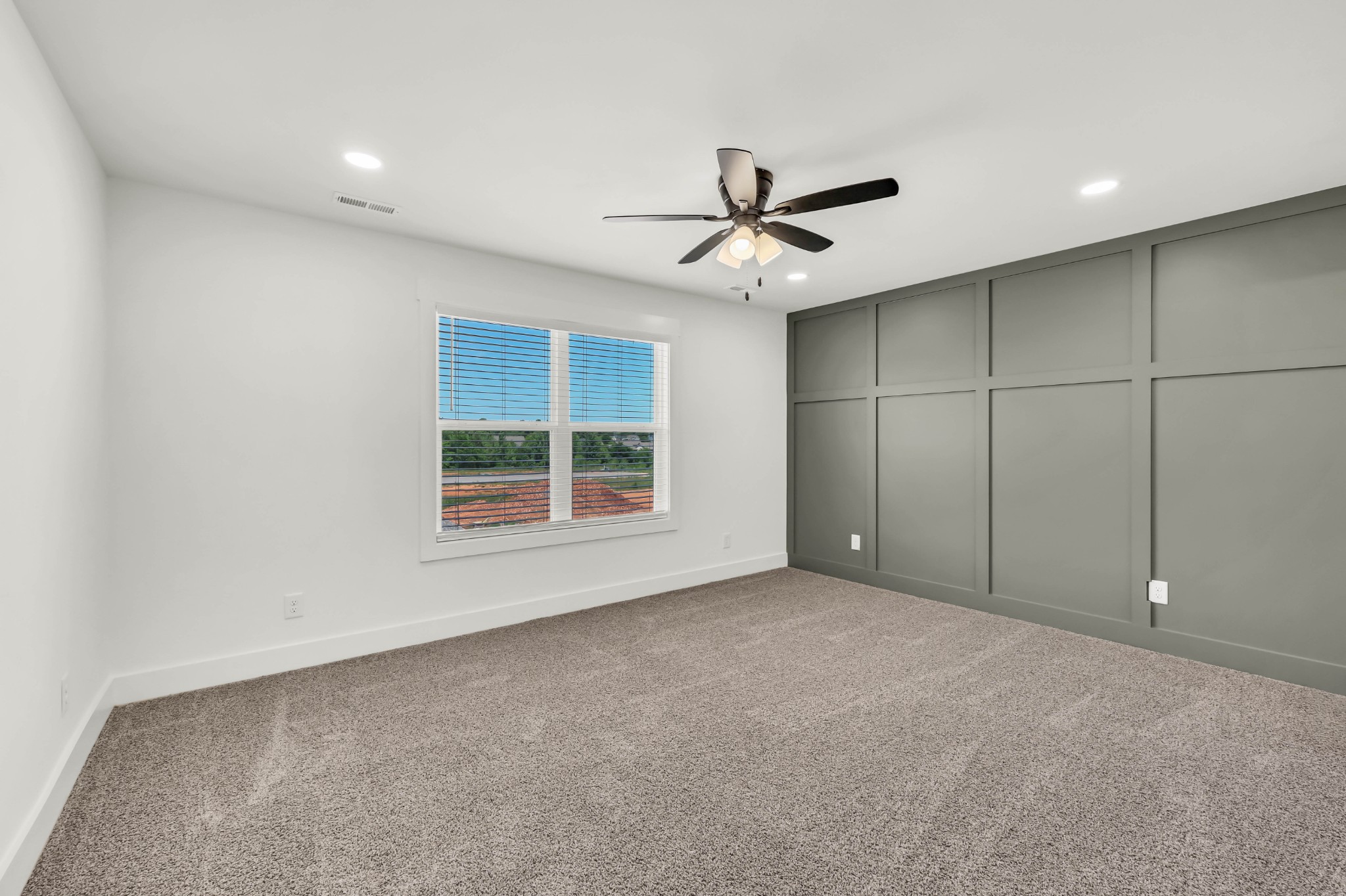 352 Front Rdg Circle Clarksville, TN 37042 - Photo 22 of 29 a view of an empty room with a window