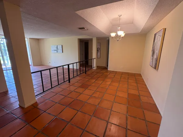 $1,950 | 3720 Inverrary Drive, Unit 1H, Lauderhill, FL 33319