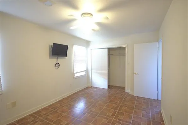 $1,700 | 337 Reine Street, Mandeville, LA 70448