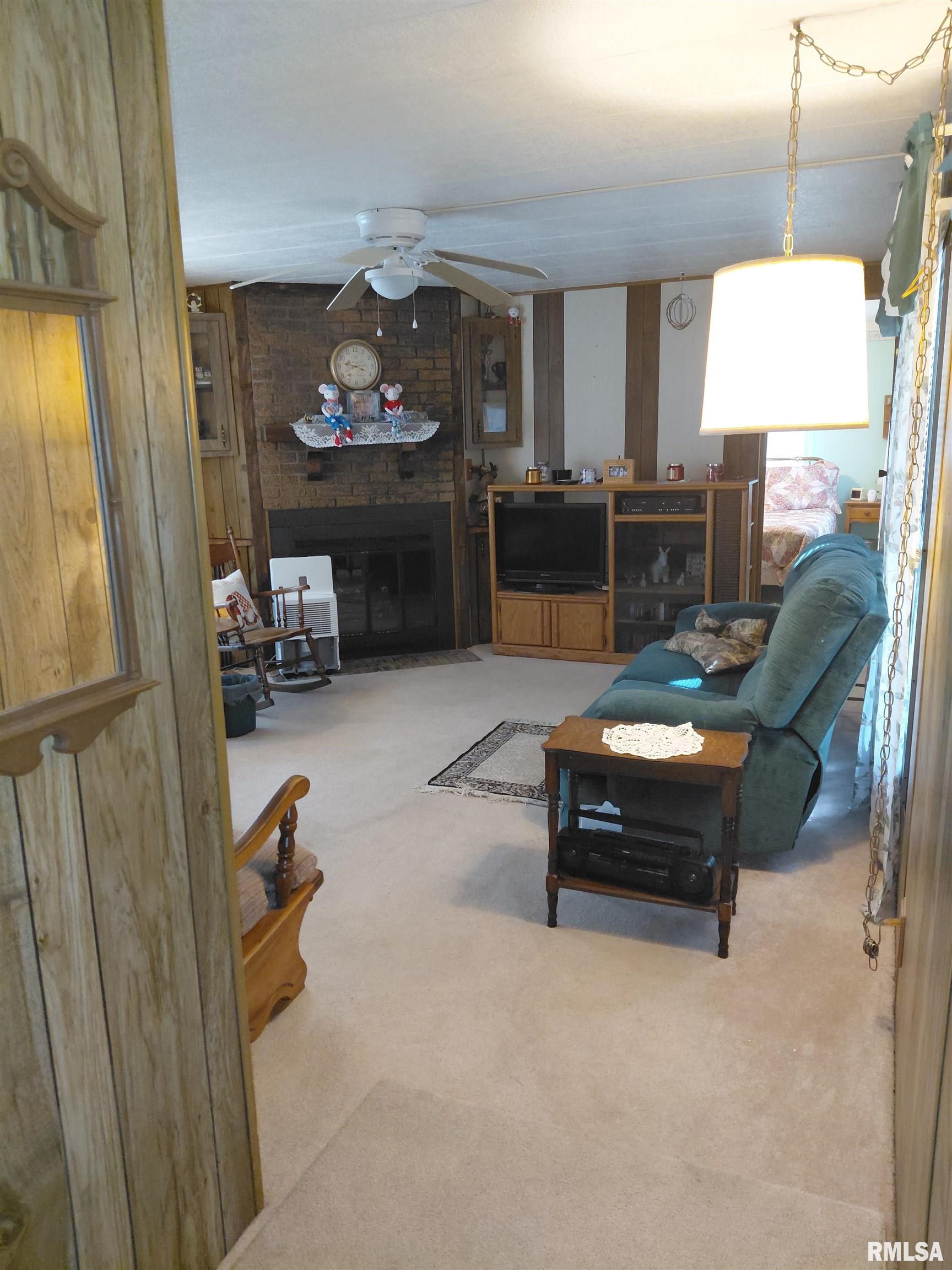1100 West Locust Street Canton, IL 61520 - Photo 3 of 39