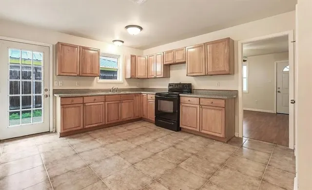 $165,000 | 2732 Reunion Drive, Violet, LA 70092