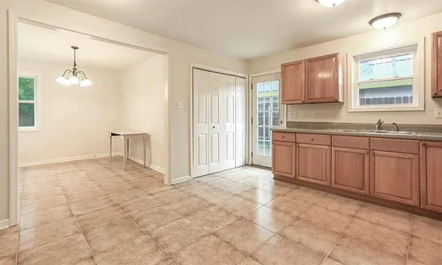 $165,000 | 2732 Reunion Drive, Violet, LA 70092