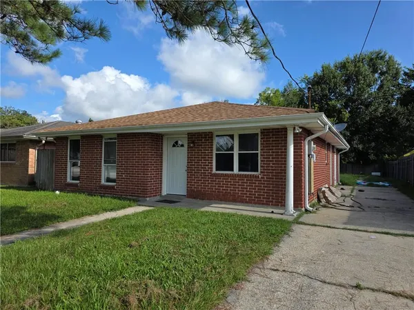 $165,000 | 2732 Reunion Drive, Violet, LA 70092