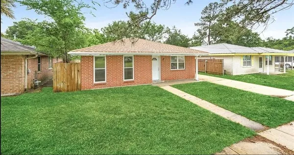 $165,000 | 2732 Reunion Drive, Violet, LA 70092