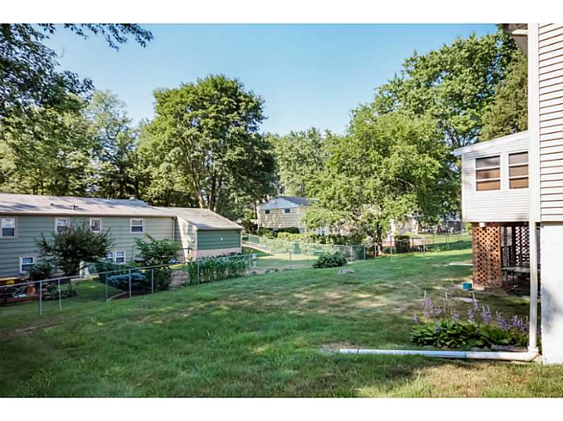 38 Douglas Road Warwick, RI 02886 - Photo 23 of 25 Yard/Garden.
