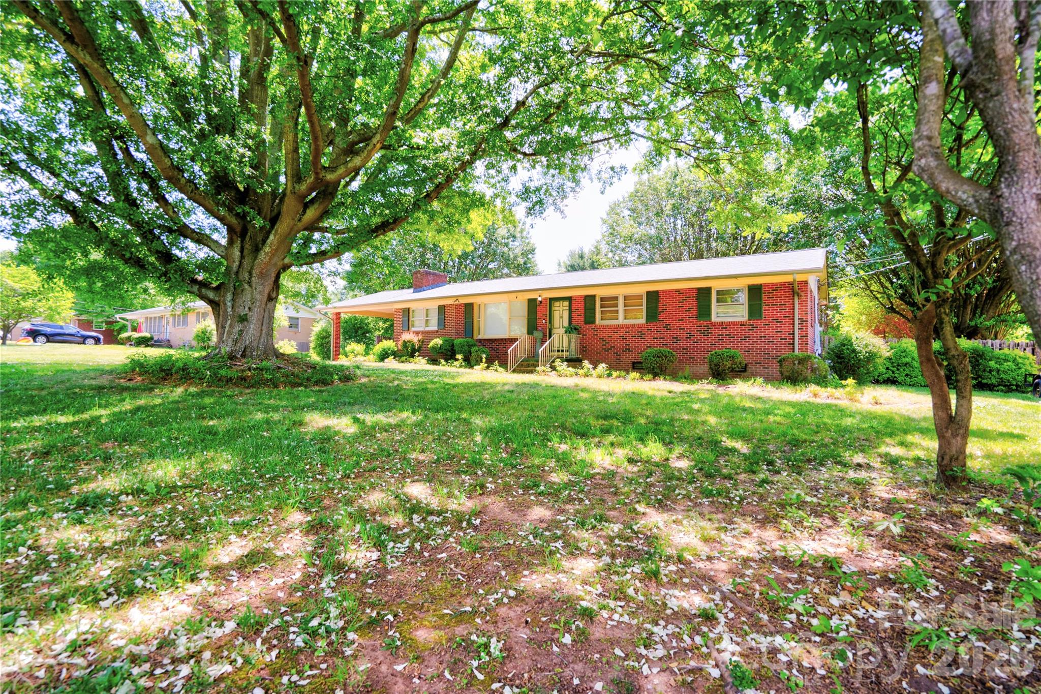 1202 Ridgemont Avenue Shelby, NC 28150 - Photo 2 of 23